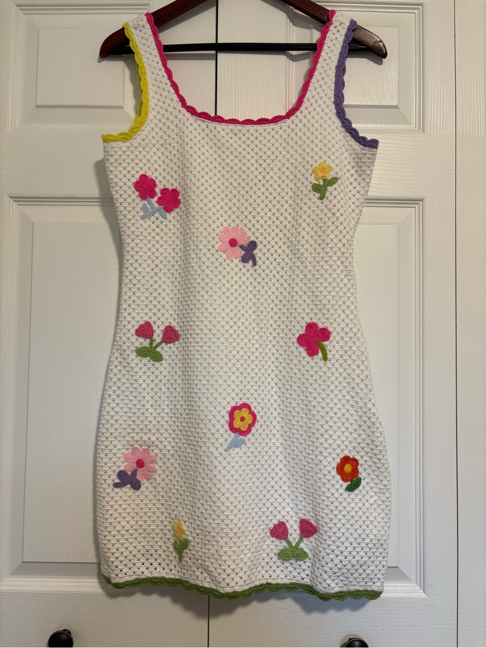 Marlo NWT White Crochet Kids Dress Floral 15-16 years